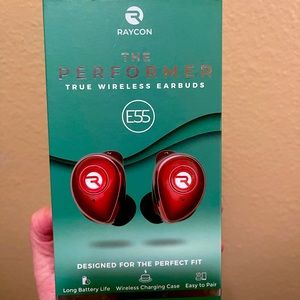 Raycon wireless earbuds.